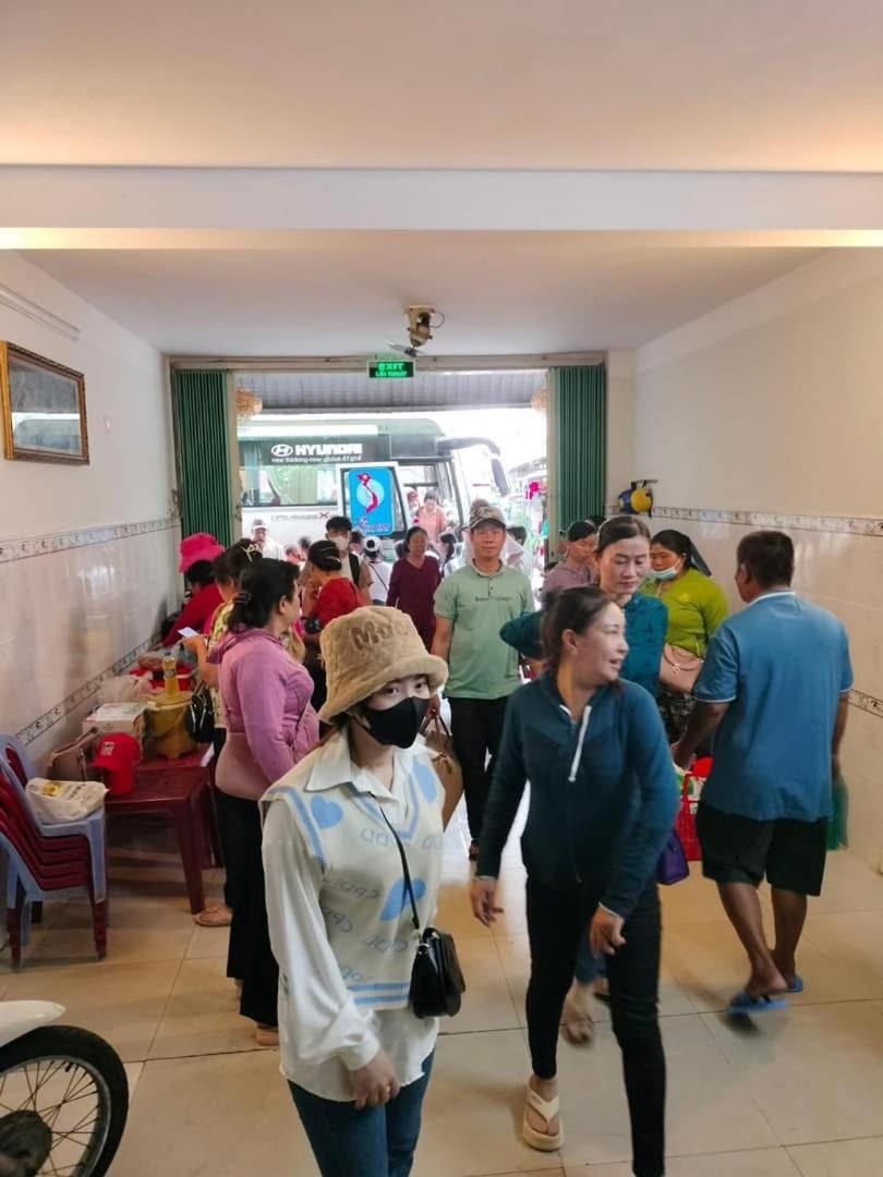 Hostel Nha Nghi Cam Tien 2 Hà Tiên Exterior foto